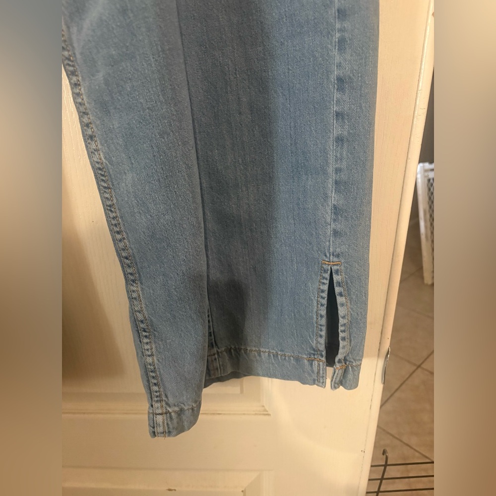 Women's Light Blue Cargo Jeans - Picture 4 of 6